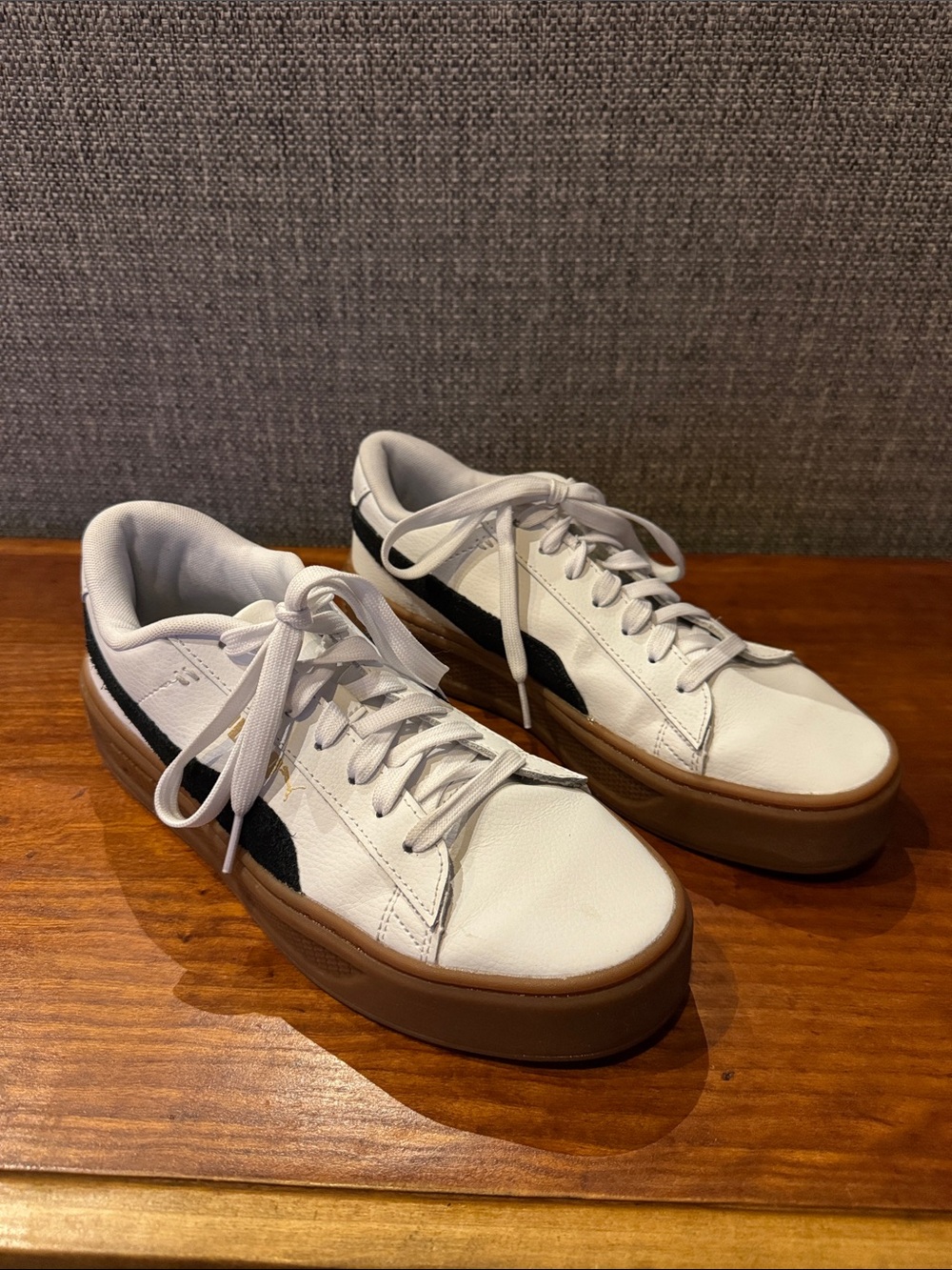 Puma Smash 3.0 Platform White Black Gum Sneakers Perfect Condition Size 8.5